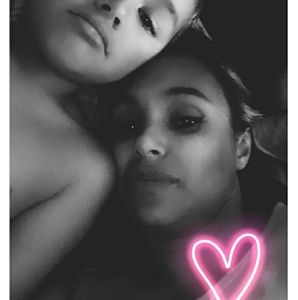 Meet your Posher, Cassandra